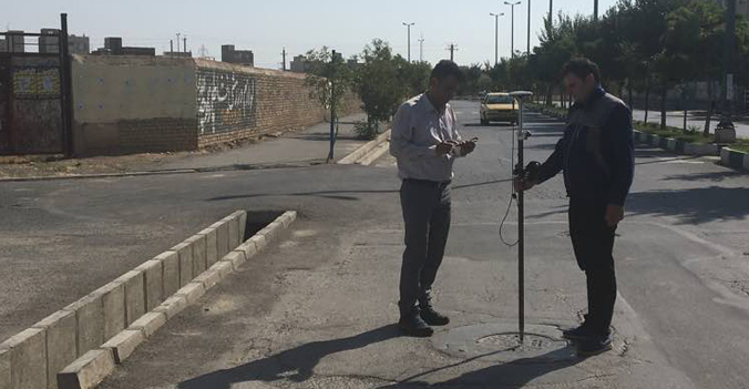 برداشت منهول های فاضلاب و حوضچه های آب با کمک GNSS مولتی فرکانس